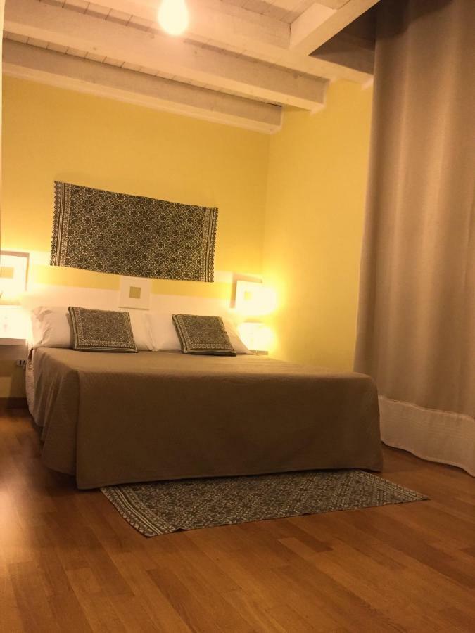 Residenza Serena B&B -Centro Storico Mantua Exterior foto