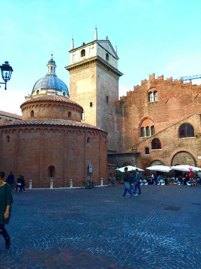 Residenza Serena B&B -Centro Storico Mantua Exterior foto
